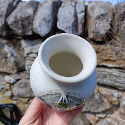 BOOK NOOK MINIVASE